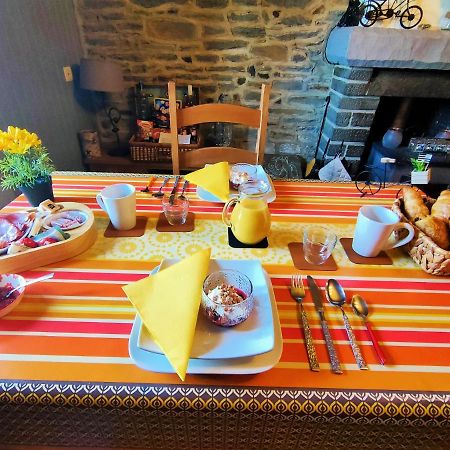 Gouarec Bed & Breakfast Lanrivain エクステリア 写真