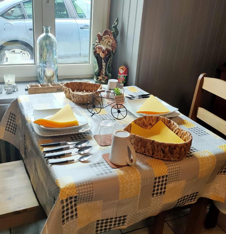 Gouarec Bed & Breakfast Lanrivain エクステリア 写真