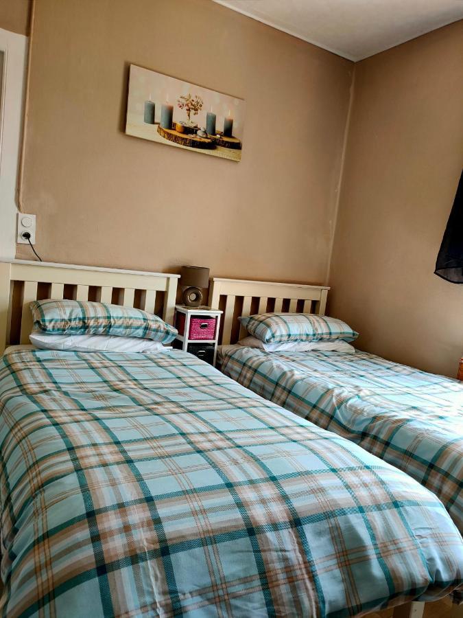 Gouarec Bed & Breakfast Lanrivain エクステリア 写真